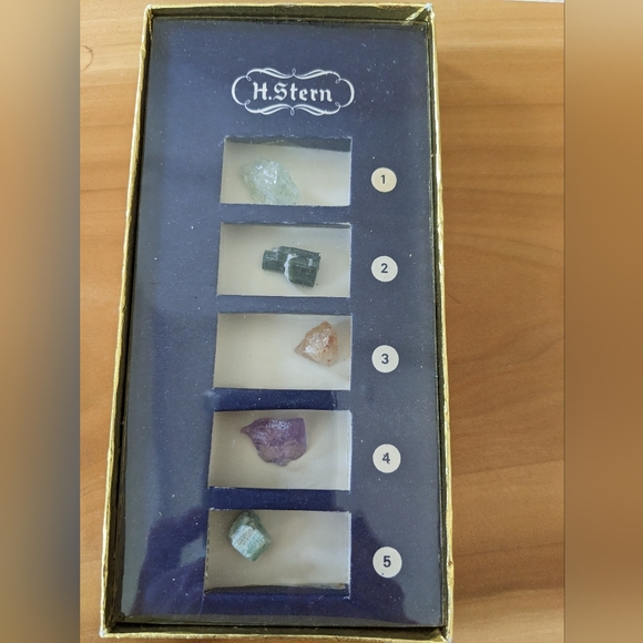 Rocks Vintage H. Stern stones boxed collection with booklet - Picture 2 of 6